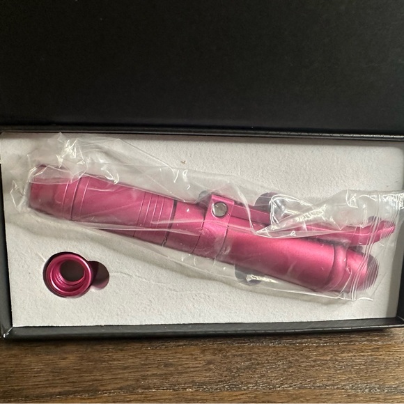 Hot pink dual hyaluron pen - Picture 2 of 2